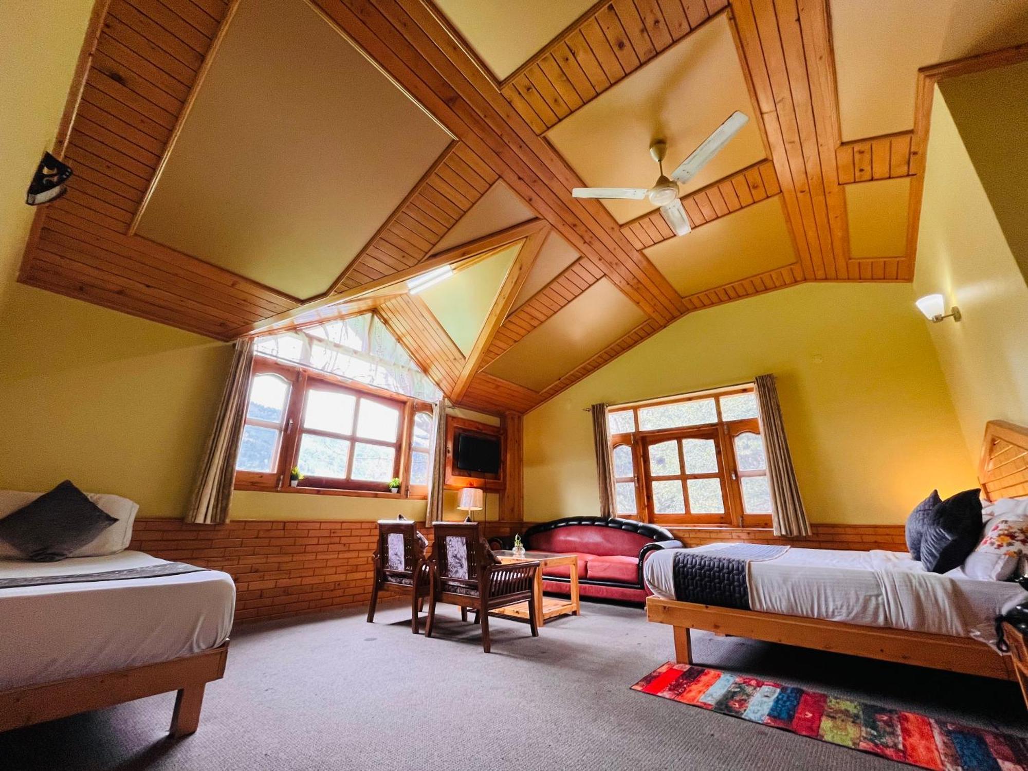 Hotel Hollywood Manali - Scenic River & Mountain View With Premium Rooms Екстер'єр фото