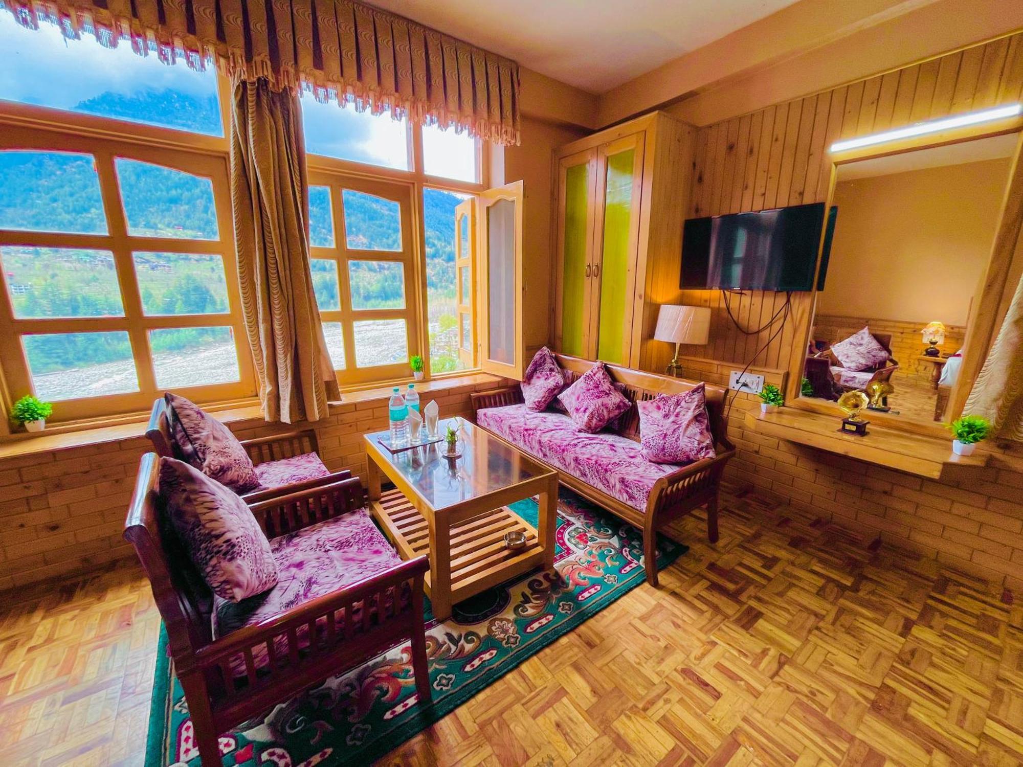 Hotel Hollywood Manali - Scenic River & Mountain View With Premium Rooms Екстер'єр фото