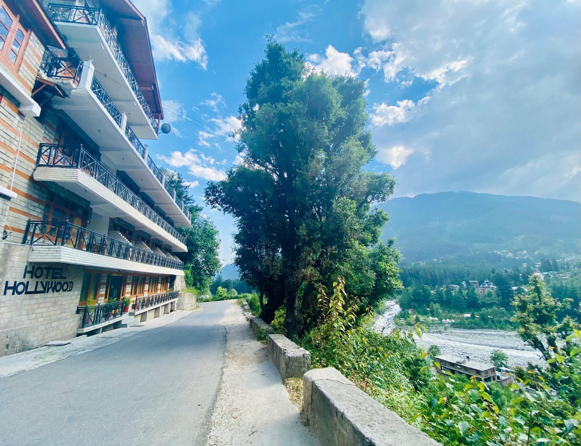 Hotel Hollywood Manali - Scenic River & Mountain View With Premium Rooms Екстер'єр фото