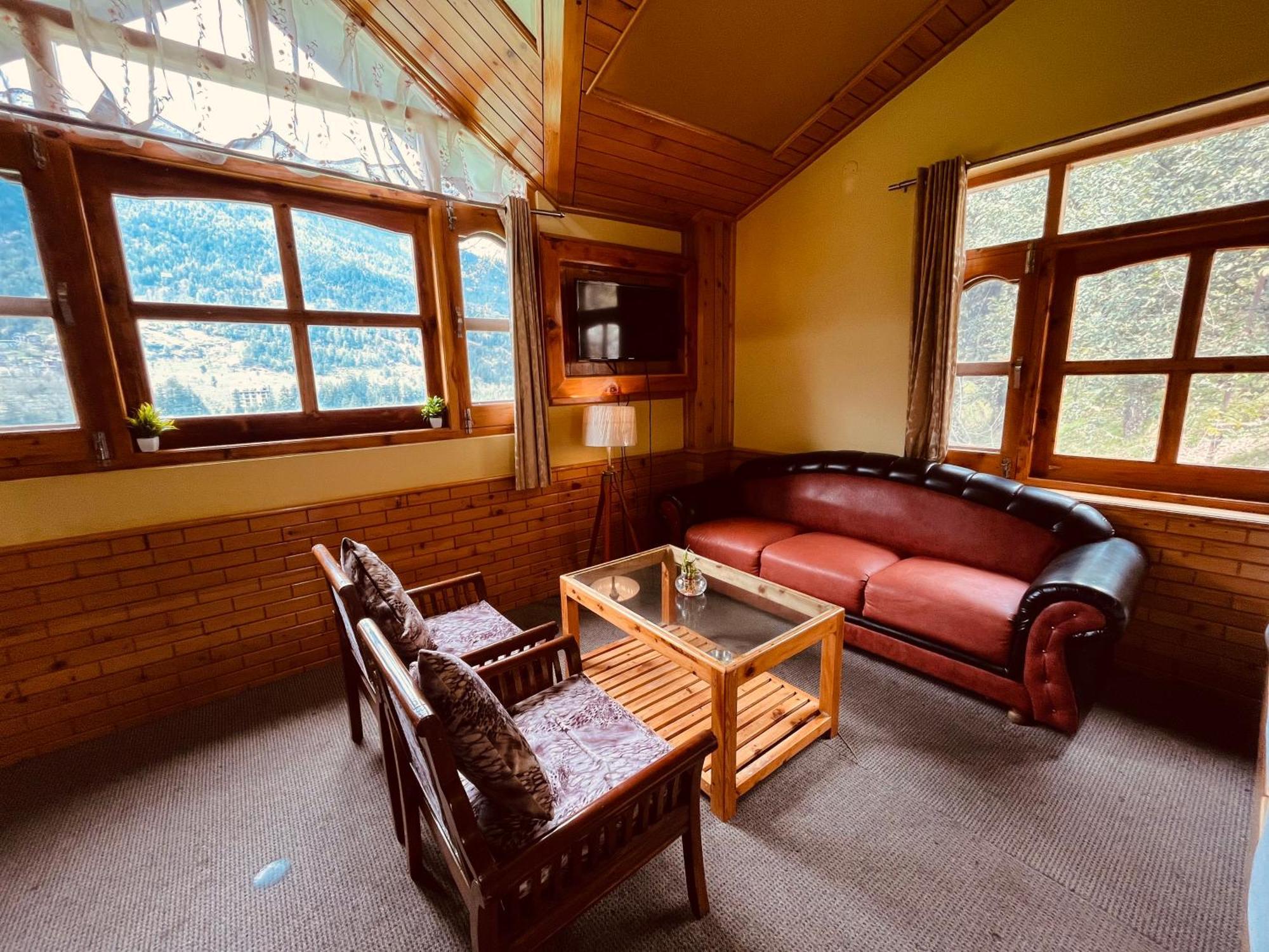 Hotel Hollywood Manali - Scenic River & Mountain View With Premium Rooms Екстер'єр фото