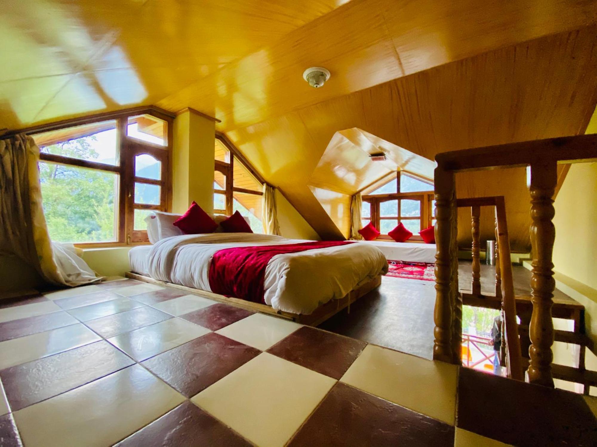Hotel Hollywood Manali - Scenic River & Mountain View With Premium Rooms Екстер'єр фото